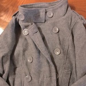 Women’s  cropped button down coat
